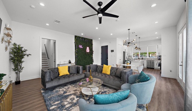 Luxury Home Near Med Center, Midtown & Downtown