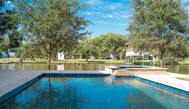 Luxury Home on Caney Creek w/Pool & Hot Tub!