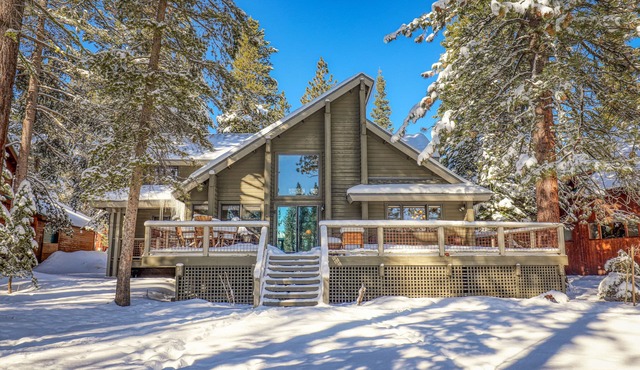 Luxury home on Donner golf course