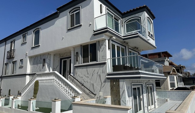 Luxury home on Hermosa Beach