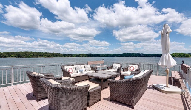 Luxury Home on Private Peninsula