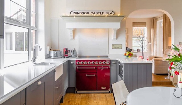 Luxury Home- Parking- Walk 2 Sights By Tempstay