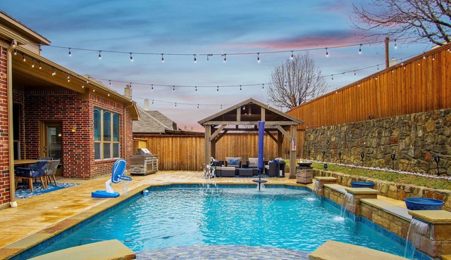 Luxury Home/Pool, Cinema and Game Room