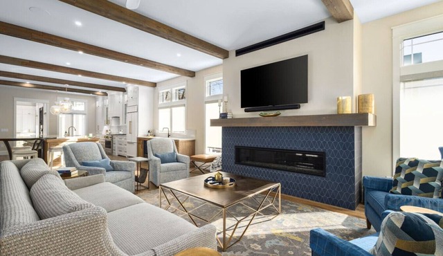 Luxury Home Under the Dome | 2 Min to Notre Dame