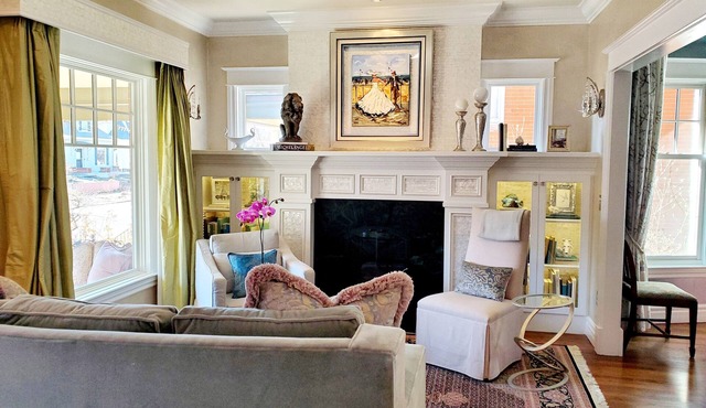 Luxury Home w Office, Gourmet Kitchen, Yoga Studio, & Beautiful Outdoor Spaces