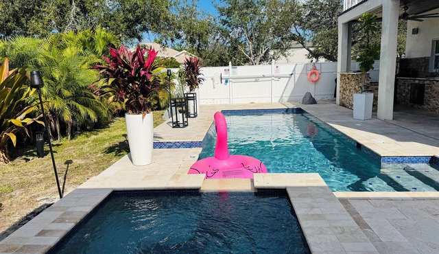 Luxury Home W/Pool Spa & Pool Heated Near IMG & Beach