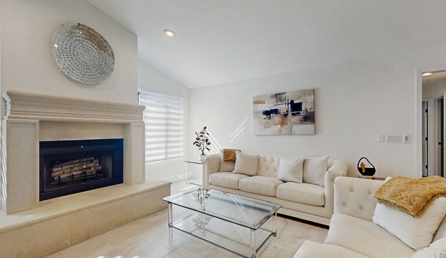 Luxury home with in ground pool, sundeck, wifi & access to community amenities
