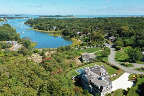 Luxury Home with Pool Hot Tub & Water View