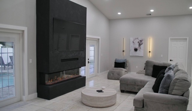 Luxury Home with Pool & 6 Beds near Disney