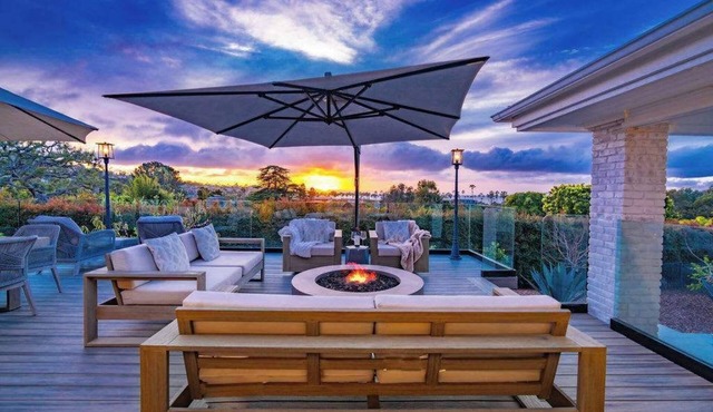 Luxury Home with Pool/Spa/Sauna,Steps to the Beach