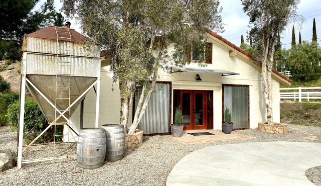 Luxury Horse Barndominium Country Getaway