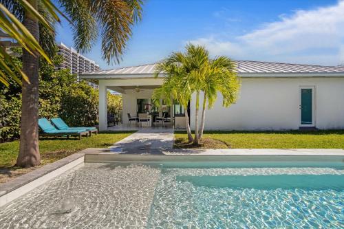 Luxury House 4 beds heated Pool w Jaccuzzi