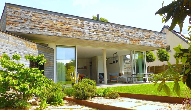 Luxury house 400m from the sea