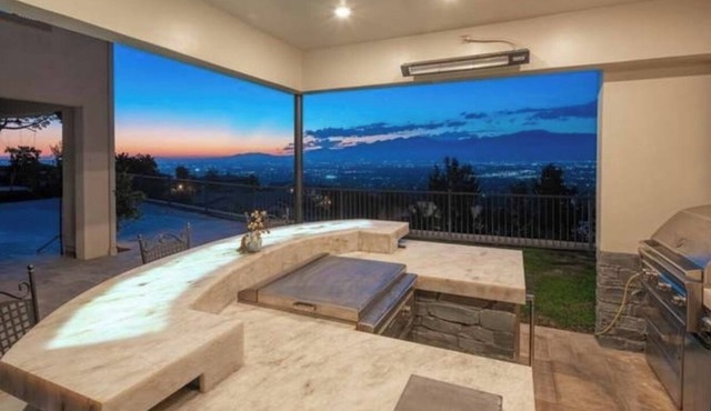 Luxury House/City View/Village