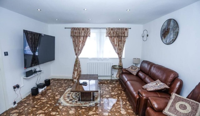 Luxury House in London