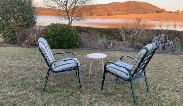 Luxury House in Tenterfield with an amazing water view