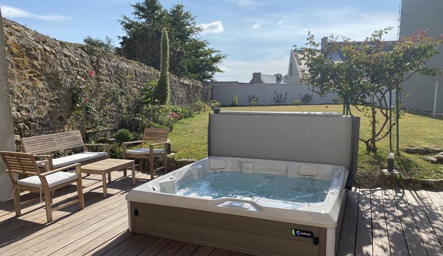 Luxury house in the heart of the Abers region