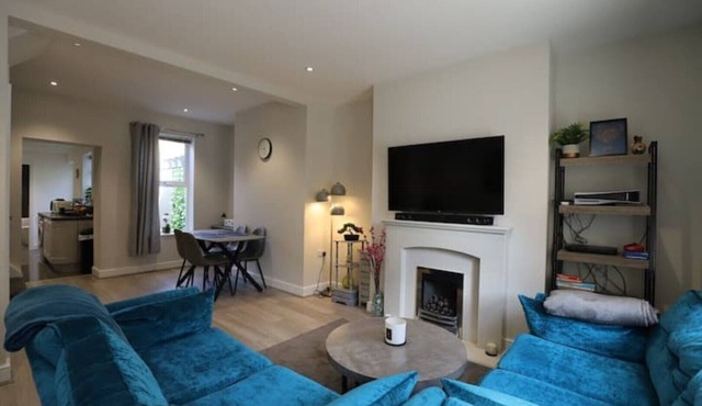 Luxury House Near City Center Hospital & Superstore