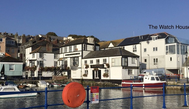 Luxury house on quay with 180 degree panoramic views over harbour and estuary