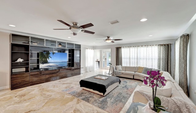 Luxury House with Salted Heated Pool