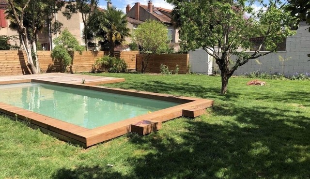 Luxury House With Swimming Pool