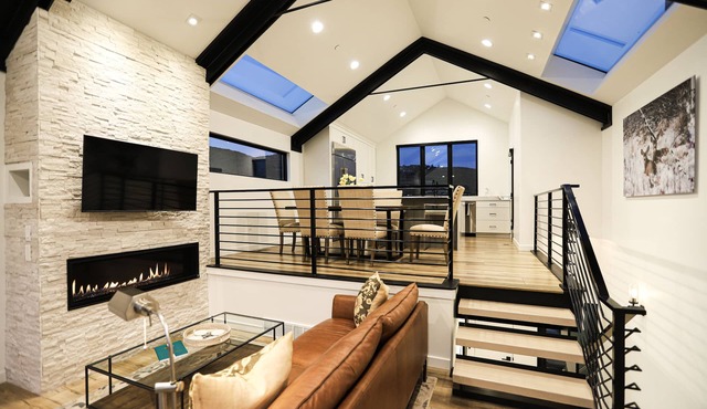 Luxury in Old Town, Walk to Main St. and Town Lift, Forever Views!nn