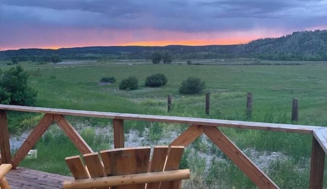 Luxury in the country! The Dog- lovin’ Rockin' K offers A/C, WiFi and views!