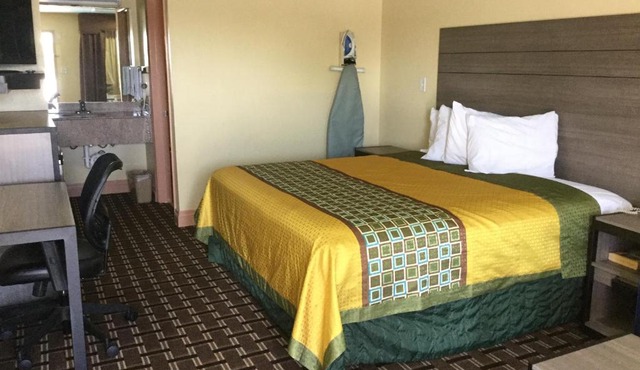 Luxury Inn and Suites Seaworld