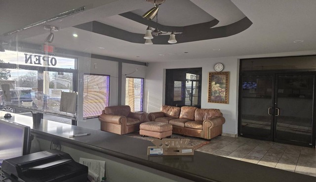 Luxury Inn & Suites and RV Park