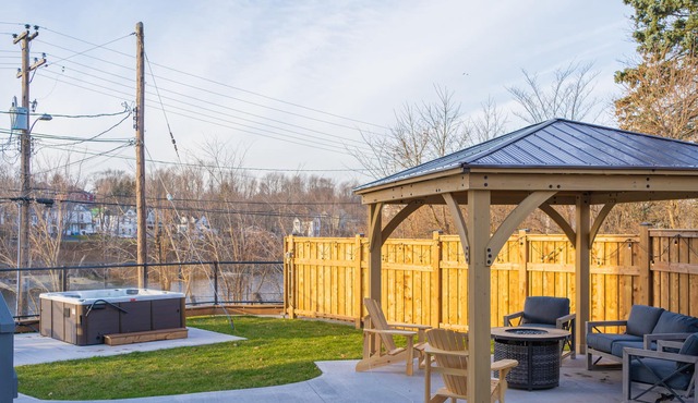 Luxury Inn - Unit 1 - Heart of New Glasgow