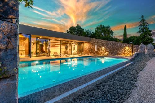 Luxury Jerini Estate