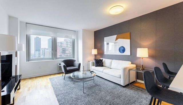 Luxury Jersey City One Bedroom Near Manhattan