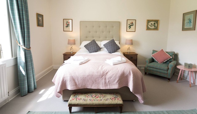 Luxury King bedroom with private bathroom in the wing of a private Country House