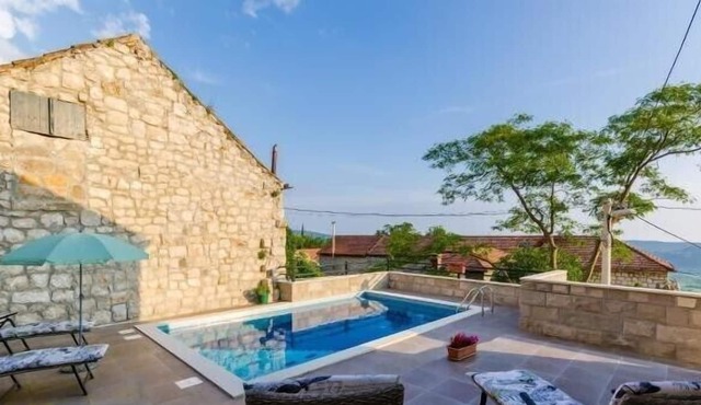 Luxury Konavle Villa | 2 Bedrooms | Villa Luciana | Private Pool | Sea Views