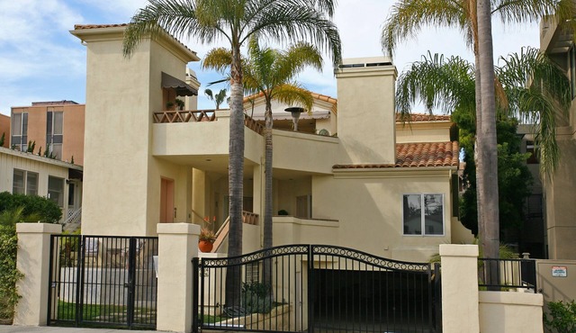 Luxury La Jolla Shores Getaway - Steps to Beach