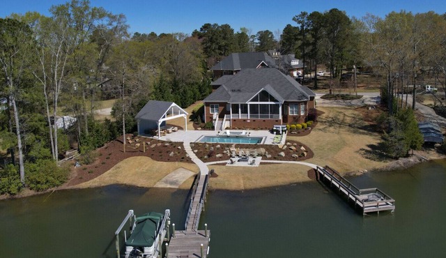 Luxury Lake Escape w/Pool, Hot Tub, & more!