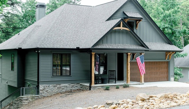 Luxury Lake Home on Golf Course