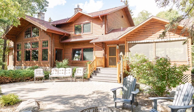Luxury Lake House on Potato Lake
