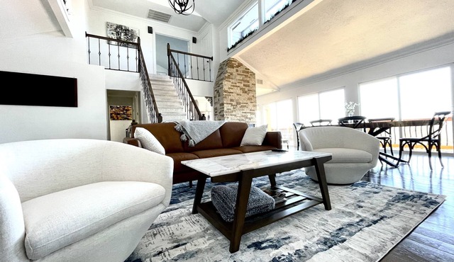 Luxury lake house with must see view year round