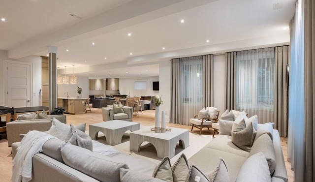 Luxury Lake Simcoe Waterfront Estate