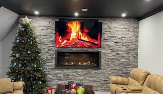 Luxury Lakefront Suite - Hot Tub & Amenities!