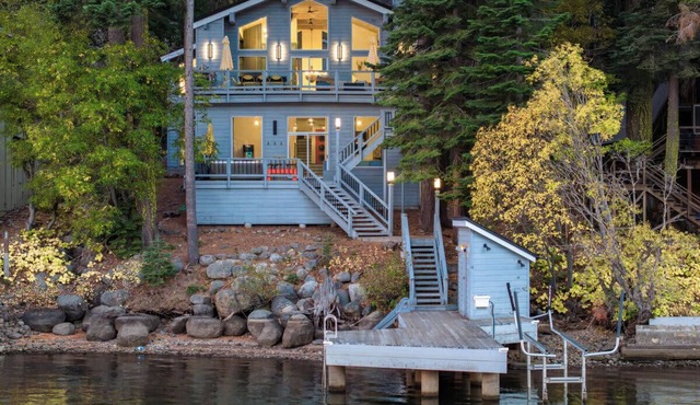 Luxury Lakefront 5 Br Home Hot Tub Arcade
