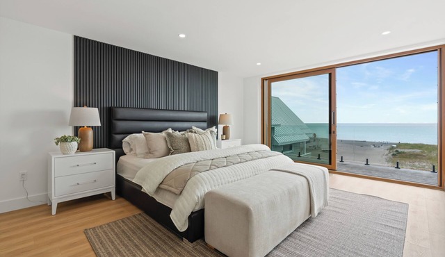 Luxury Lakefront Retreat | Private Sandy Beach | Walk to Downtown Port Stanley