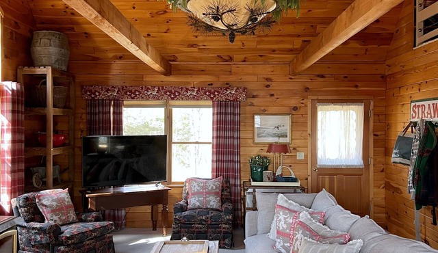 Luxury Lakefront Cabin on Seneca Lake