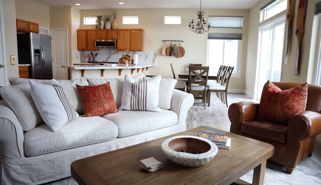 Luxury Lakefront Escape with Stunning Views at Sparks Marina