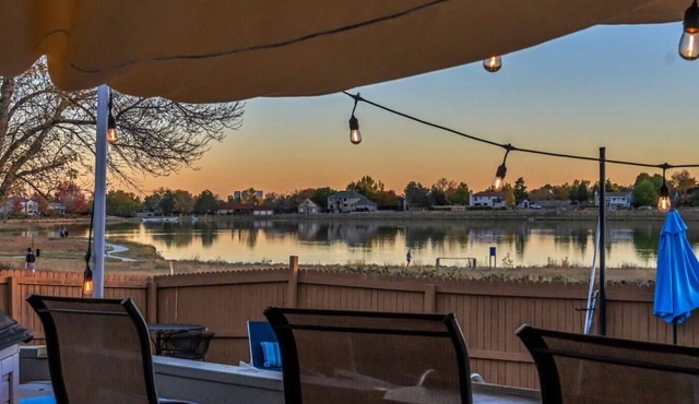 Luxury Lakefront Home, Great Location for Family, Best Home Office Setup, Near Denver