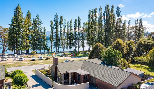 Luxury Lakefront Home with Sensational Views