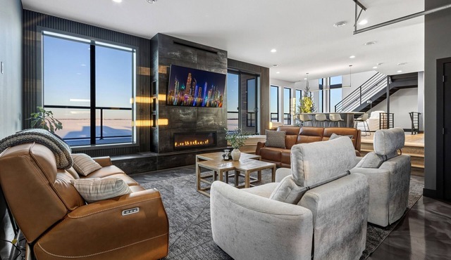 Luxury Lakefront Living w/Hot Tub, Bar & Beach