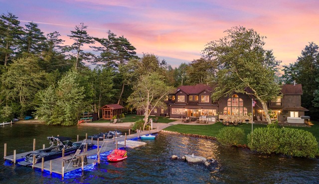 Luxury Lakefront w/Hot Tub, Beach, Mountain Views!