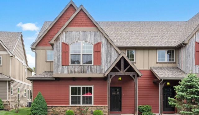 Luxury Lakefront Villa Best Lake View 2 Pools Free Amenities Close to Dogwood